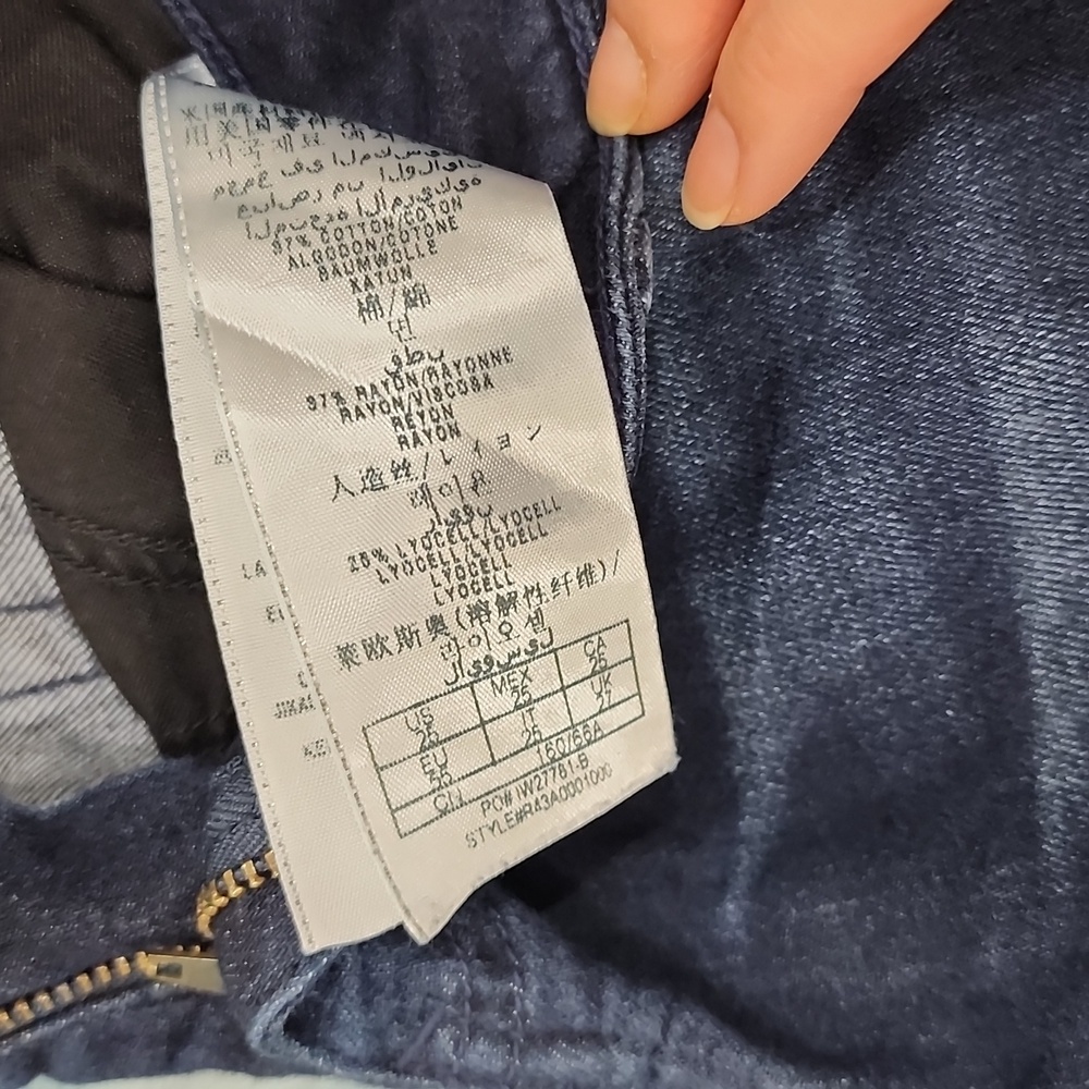 Jeans - Picture 2 of 2